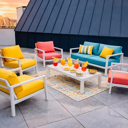 Apartment Cosy Ambiance Hollywood Dans Avec Piscine 2 Pers Parking Gratuit *