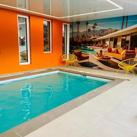 Cosy Ambiance Hollywood Dans Avec Piscine 4 Pers Parking Gratuit